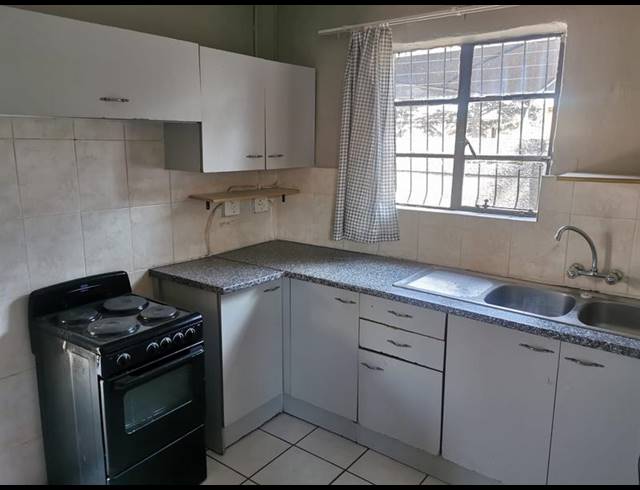 1 BEDROOM PROPERTY TO RENT IN STRUBENVALE